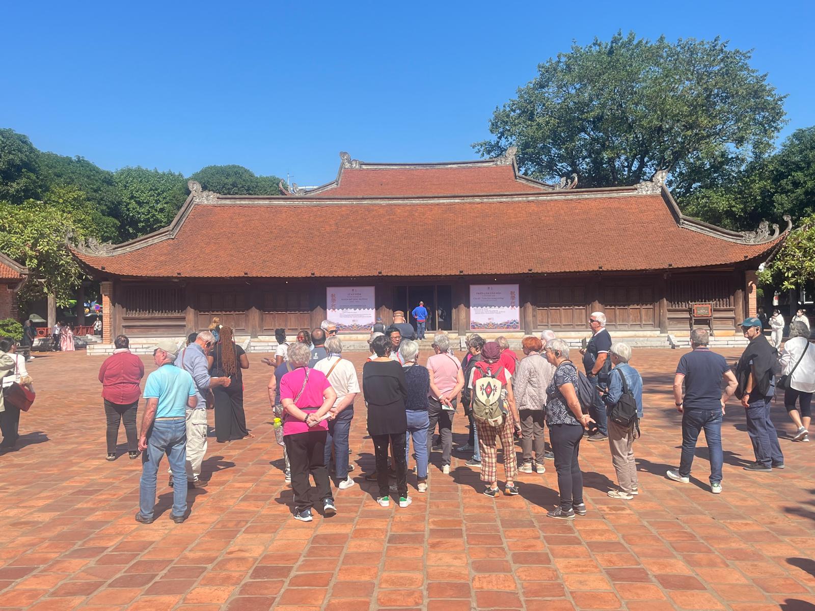 WhatsApp Image 2025-11-20 à 07.45.33_e38a1018